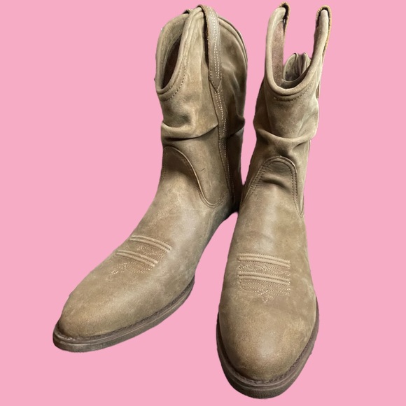 Ariat Boots, 9.5 - Picture 4 of 7